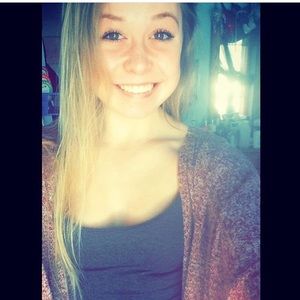 Meet your Posher, Caylea