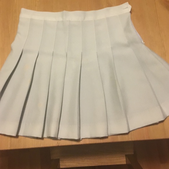 <American Apparel> white pleated skirt