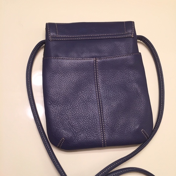 Blue [Tignanello] leather magnetic strap bag - Picture 4 of 4