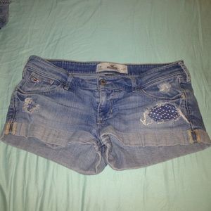 Short blue jean shorts