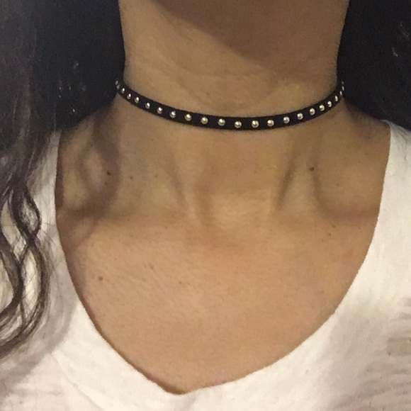 Gold studded choker necklace