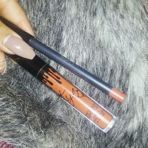 Kylie Cosmetics 22