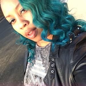 Meet your Posher, Stephanie