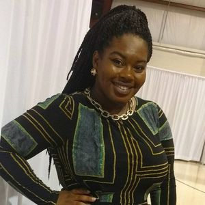 Meet your Posher, Edith