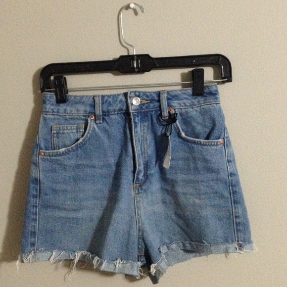 Girlfriend high waisted shorts