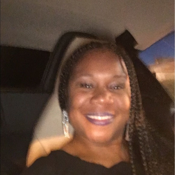 Meet your Posher, Nikita