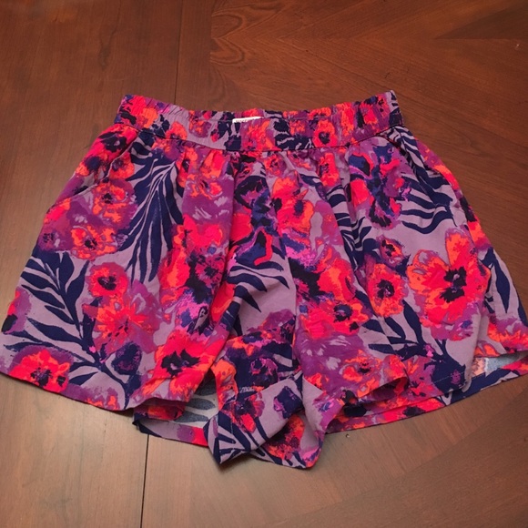 Mossimo floral shorts
