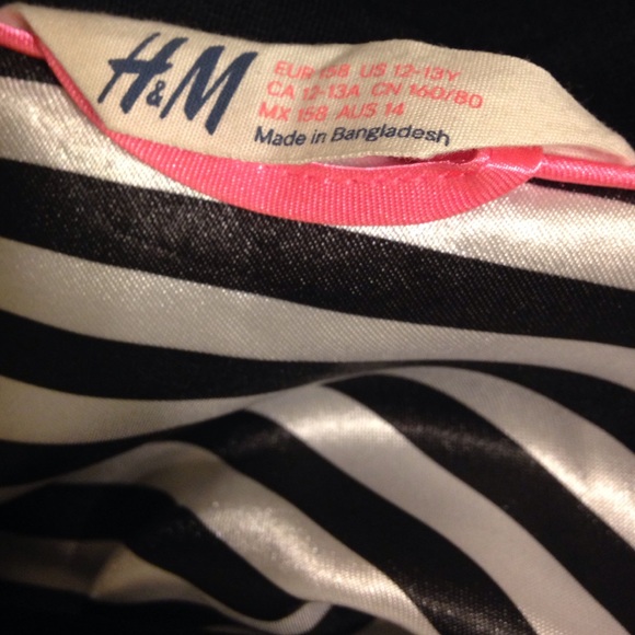 Black and white stripe coat - Picture 3 of 4