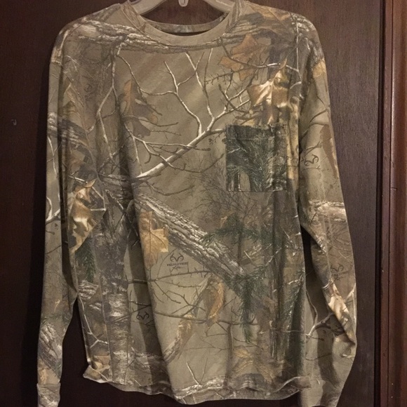 Real tree brand tee shirt