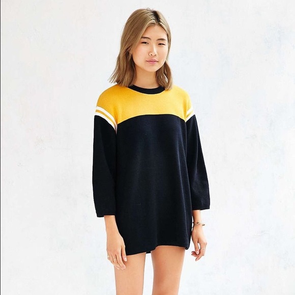 🚫SOLD🚫 UNIF Randall sweater
