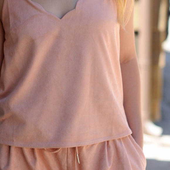 Top & Elastic Shorts Blush Set - Picture 4 of 8