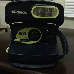 600 Polaroid Camera.