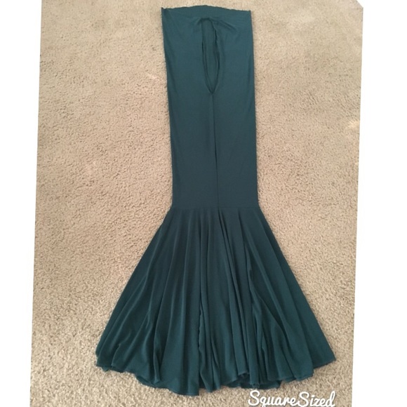 Long gown (mermaid style, body fit) Sexy! - Picture 2 of 5