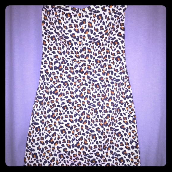 Volcome strapless Cheetah print dress