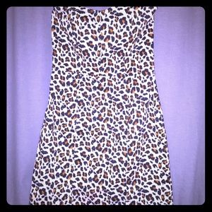 Volcome strapless Cheetah print dress