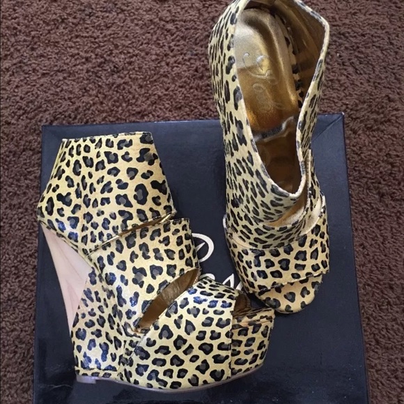 Animal print wedges cheetah - Picture 2 of 2