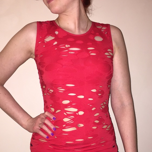 NEW Shredded Top