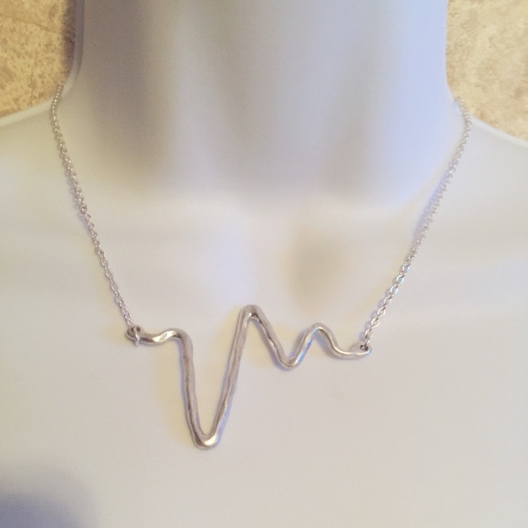 Whiplash Necklace and Earrings Set - Picture 1 of 3