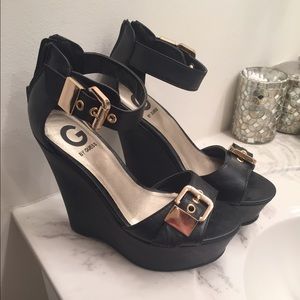 Guess buckle wedges