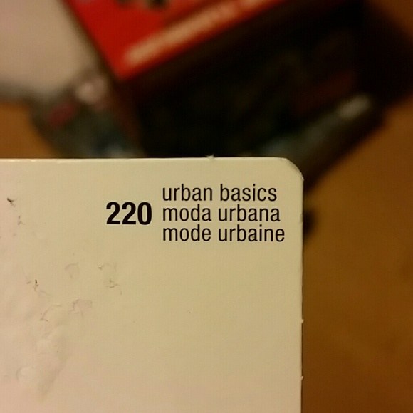 eyeshadow - Picture 2 of 4