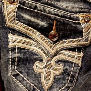 NWOT Rock Revival Celine Capri or Short Sz 26