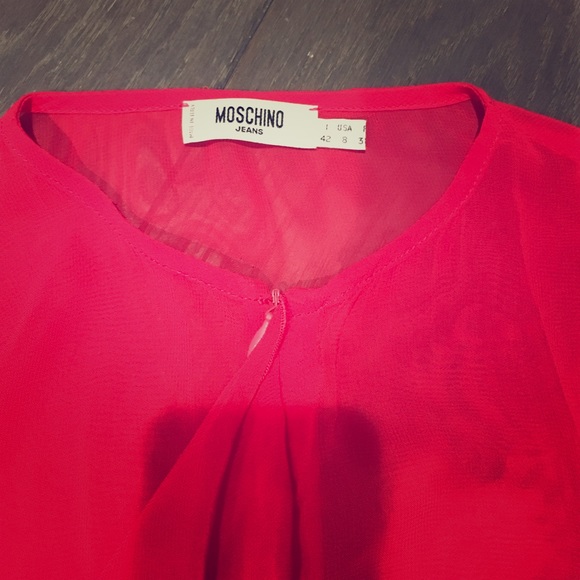 Moschino Fushia silk top with slight ruffle front