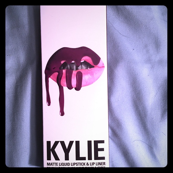 Kylie lip kit.