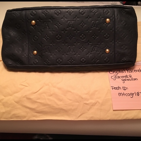 🎀SOLD🎀 Louis Vuitton Artsy 🎉Sold Locally🎉 - Picture 2 of 4