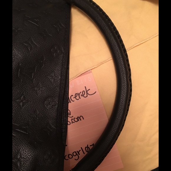 🎀SOLD🎀 Louis Vuitton Artsy 🎉Sold Locally🎉 - Picture 3 of 4