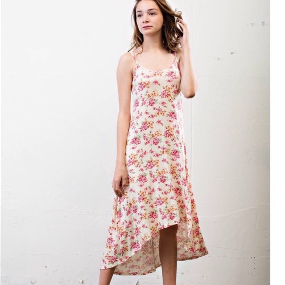 April spirits spaghetti strap sundress 🆕