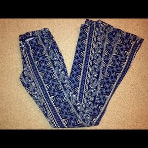 ✨SOLD ON MERC✨Paisley print boho bell bottom pants