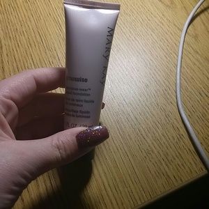 Mk foundation color ivory 5