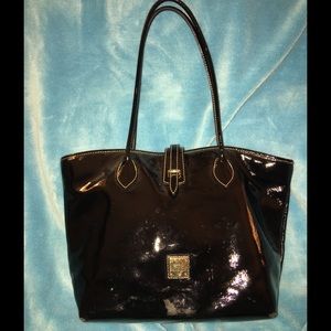 Dooney & Bourke  Authentic Purse
