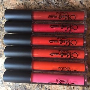 Matte lip glosses