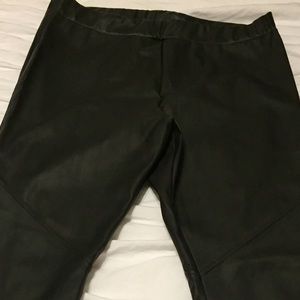 H&M Divided faux leather legging