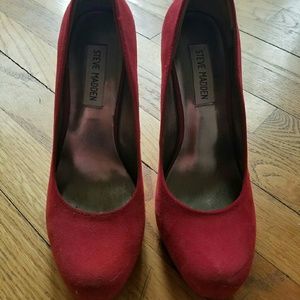 GORGEOUS Steve Madden suede heels