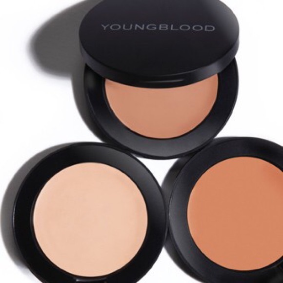 Youngblood 'ultimate concealer' in tan