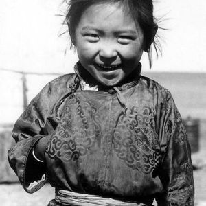 Meet your Posher, Urnaa