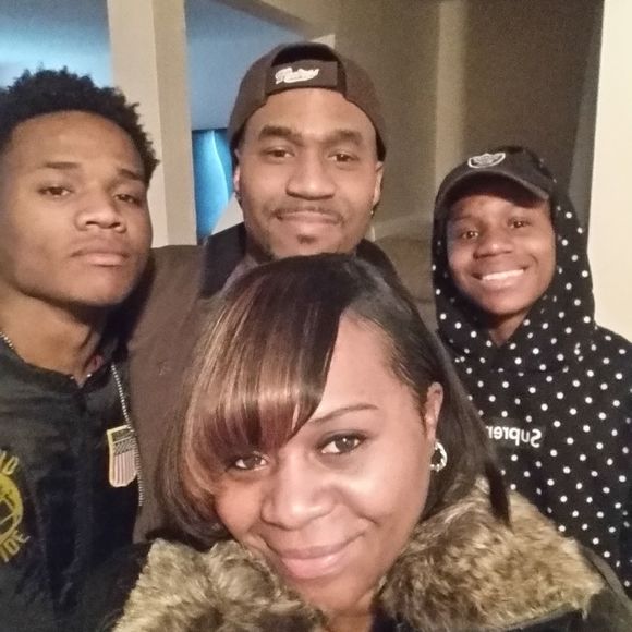 Meet your Posher, Hunter - Picture 1 of 1