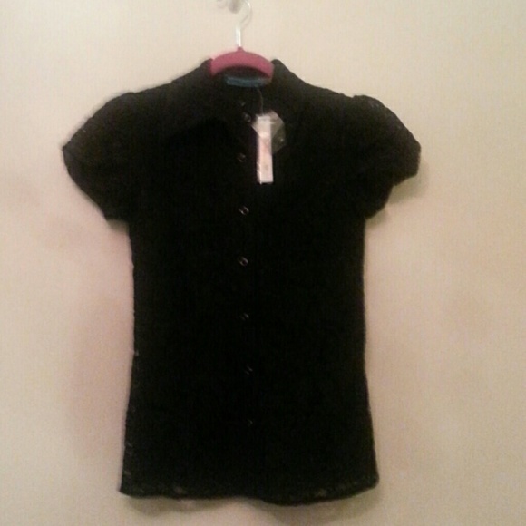 Alice & Oliva Lace Short Sleeve Button Up Top