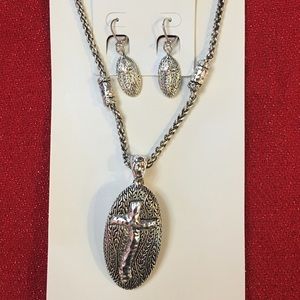 Cross necklace with earrings