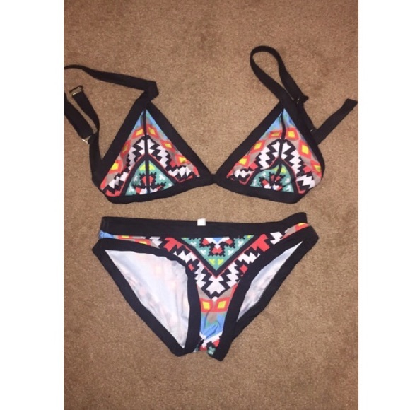 Printed suit, BRAND NEW NEVER WORN - Picture 1 of 1