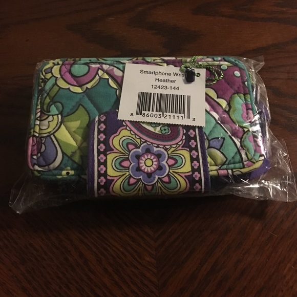 Vera Bradley Smartphone Wristlet