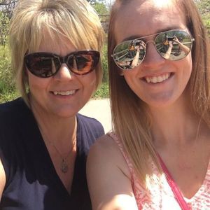 Meet your Posher, Caitlin