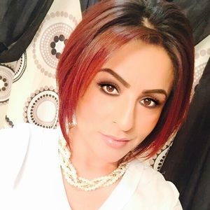 Meet your Posher, Alejandra