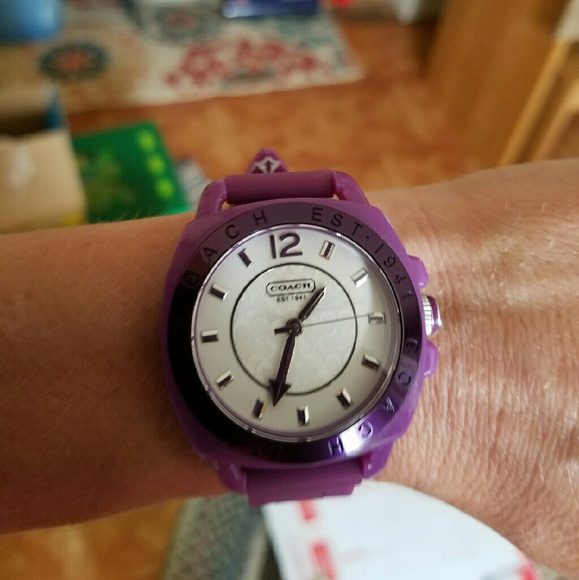 Authentic coach watch ISO ANYINTHISSTYLE - Picture 1 of 3