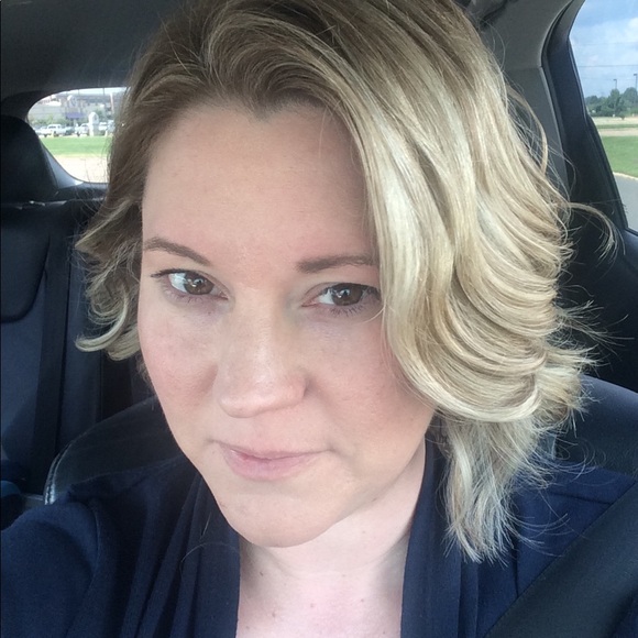 Meet your Posher, Ashley - Picture 1 of 1