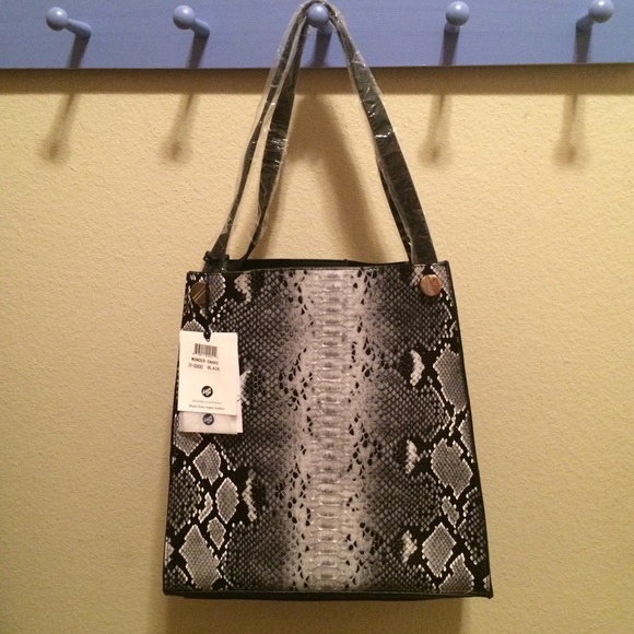 NWT Urban Originals Tote Bag