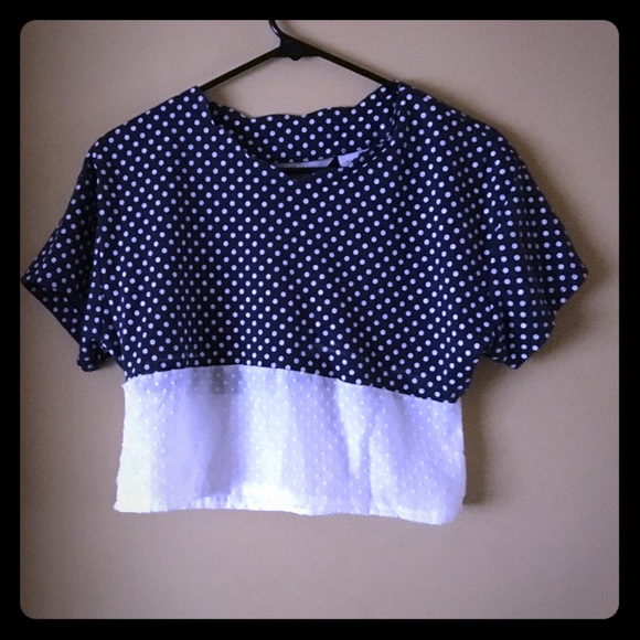 Vtg blue and white polka dot crop top
