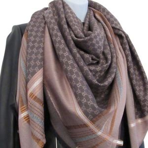 Gucci scarf 100%authentic